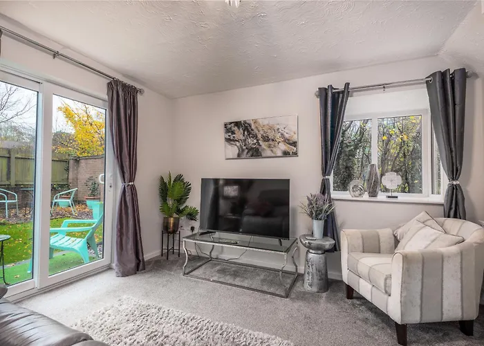 Worcester Fabulous Cherry Tree Mews Self Check In Dogs Welcome By Prior Arrangement , 2 Double Bedrooms ,Super Fast Wi-Fi, With Free Off Road Parking For 2 Vehicles Near Royal Hospital And Woodland Walks