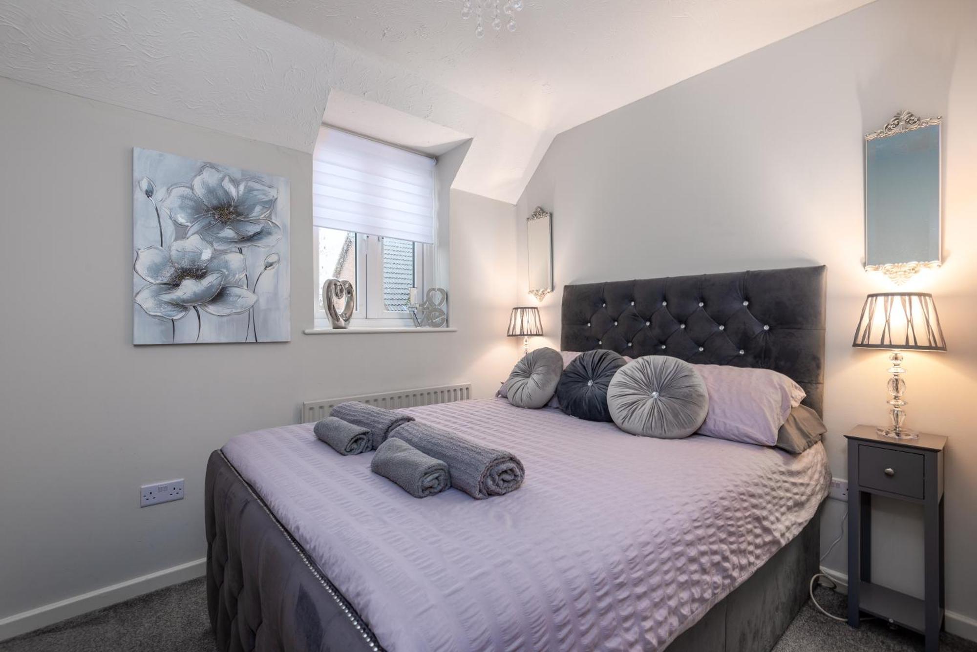 Cherry Tree Mews: Pet-friendly Self-check-in With Fast Wi-fi Holiday home Worcester