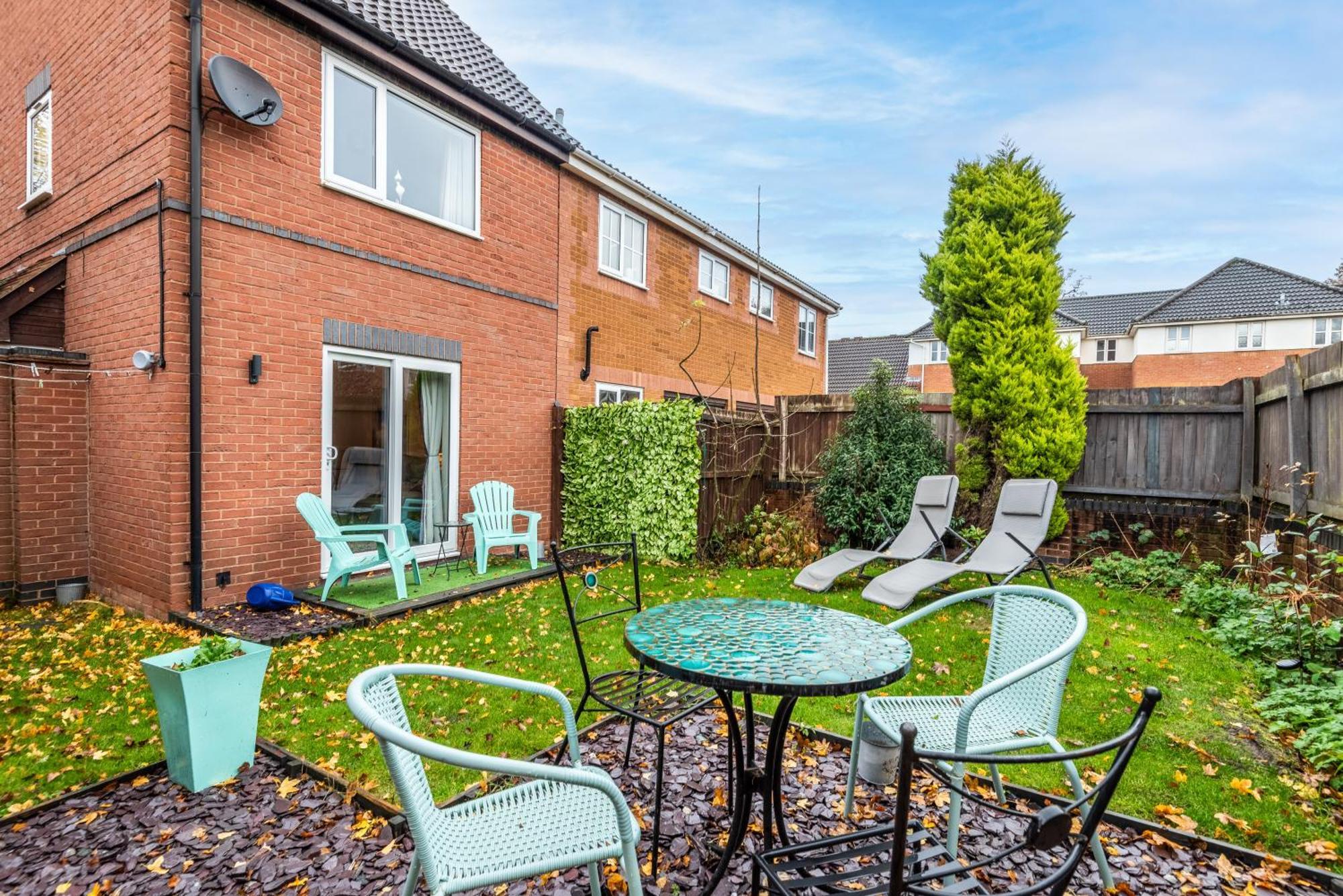 Cherry Tree Mews: Pet-friendly Self-check-in With Fast Wi-fi