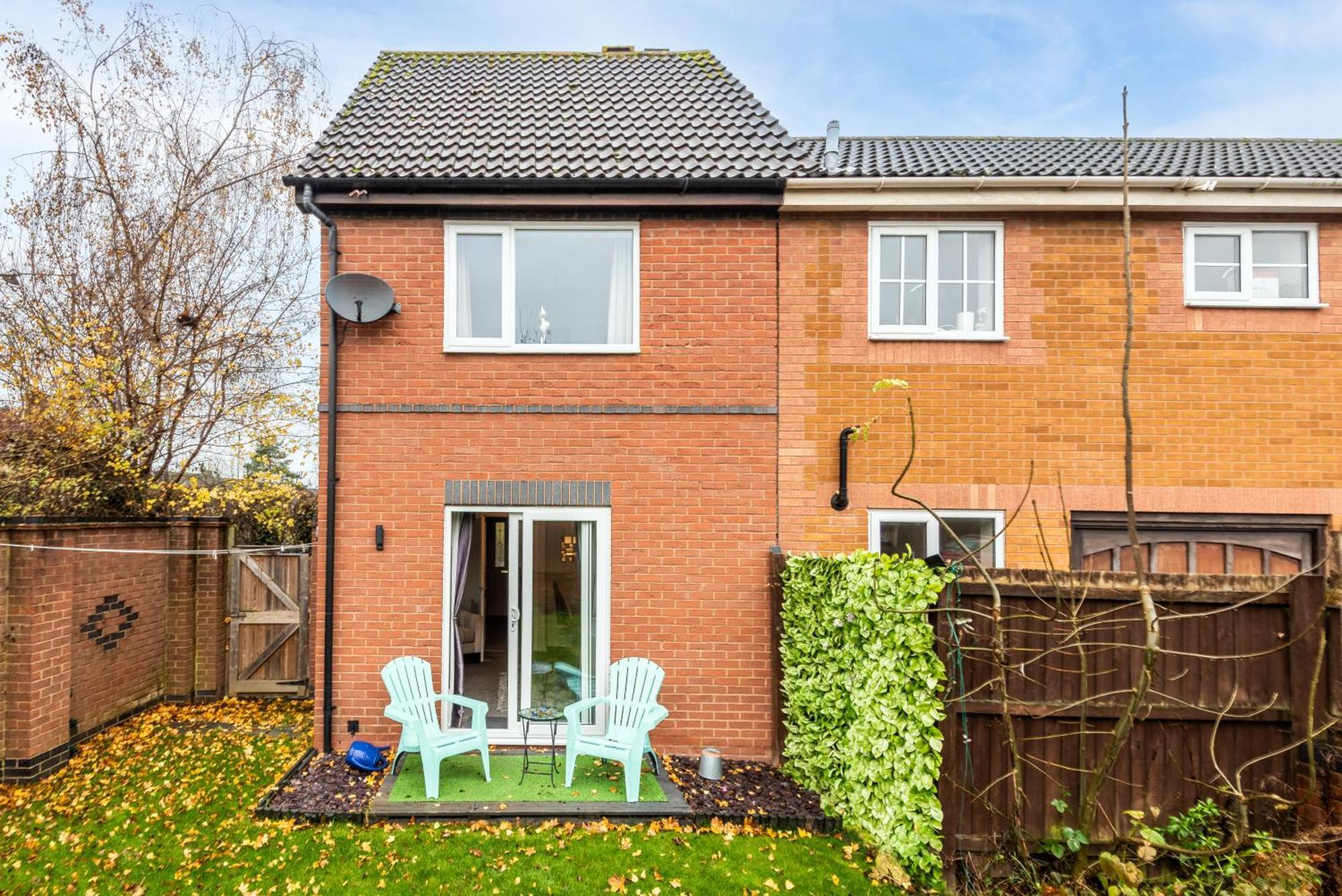 Cherry Tree Mews: Pet-friendly Self-check-in With Fast Wi-fi Holiday home Worcester