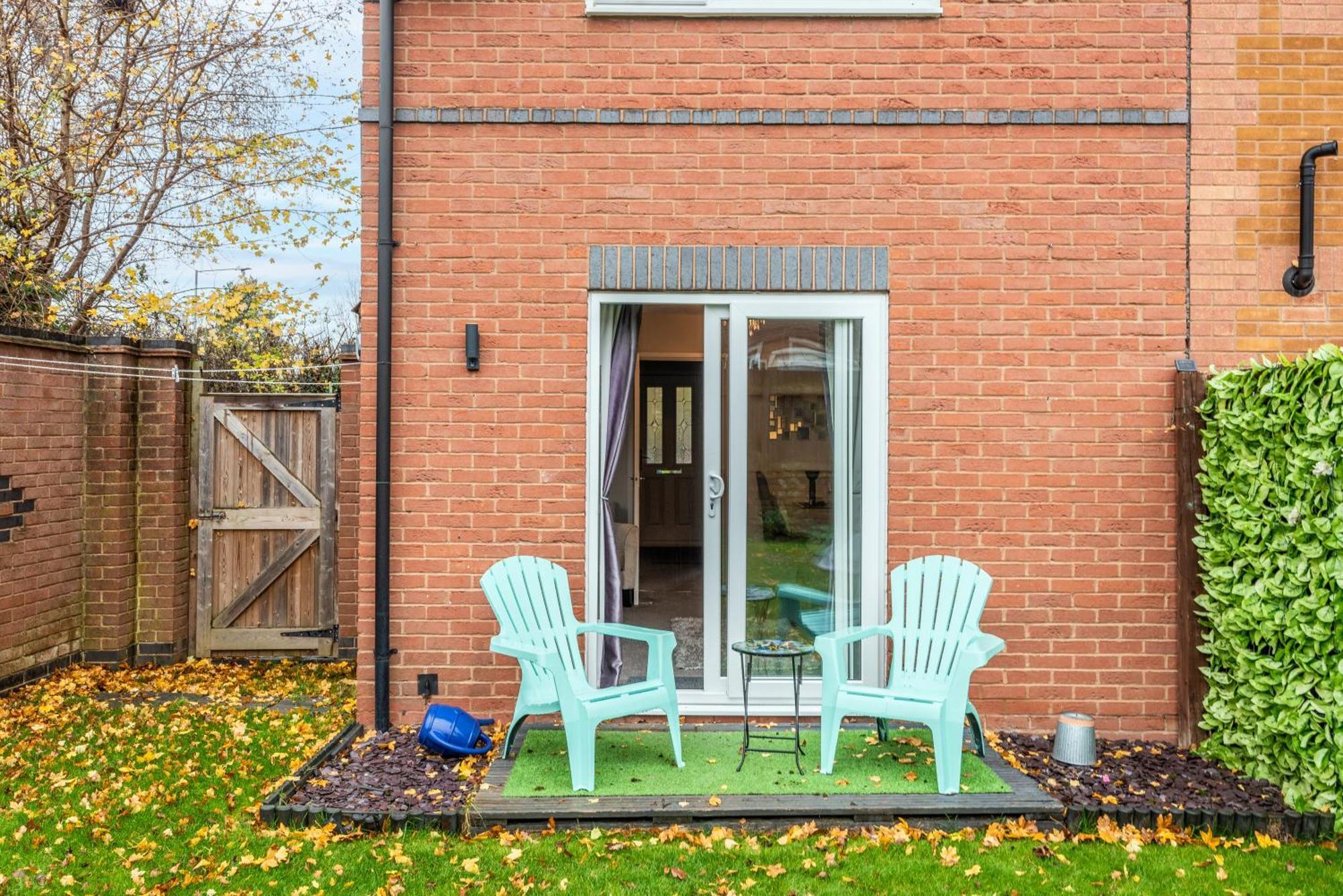 Holiday home Cherry Tree Mews: Pet-friendly Self-check-in With Fast Wi-fi *