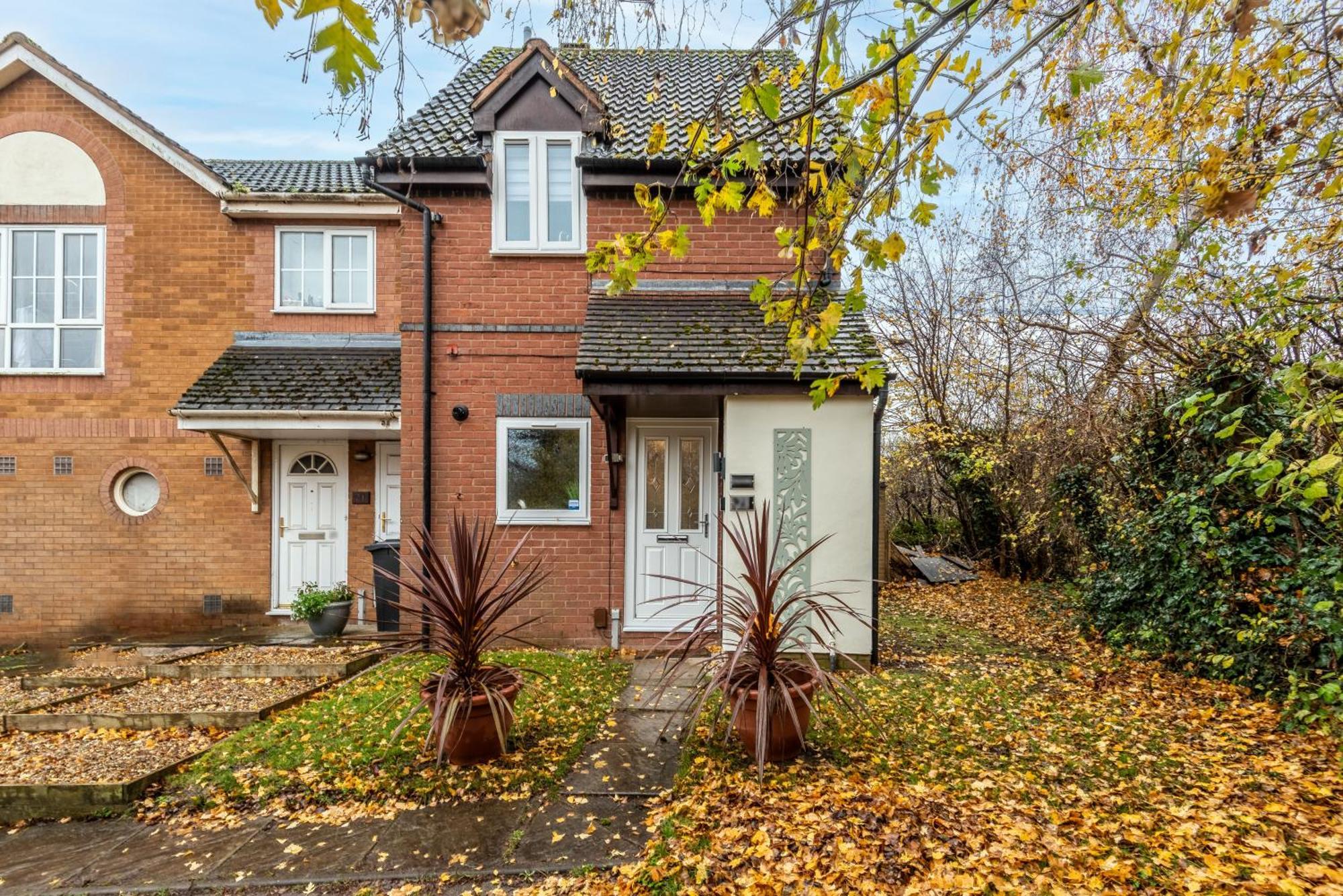 Holiday home Cherry Tree Mews: Pet-friendly Self-check-in With Fast Wi-fi