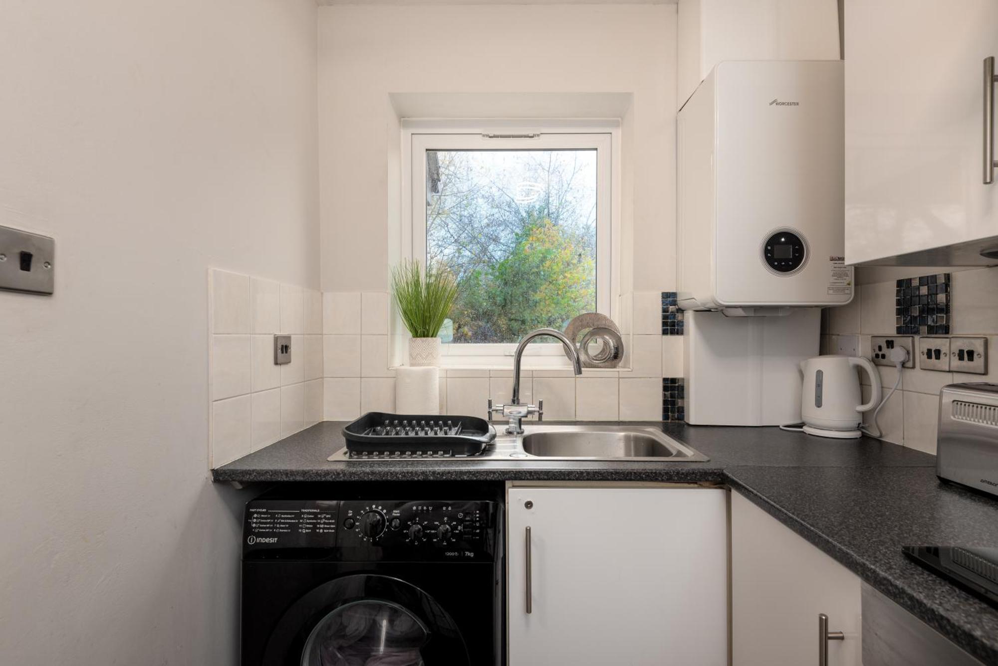 Cherry Tree Mews: Pet-friendly Self-check-in With Fast Wi-fi