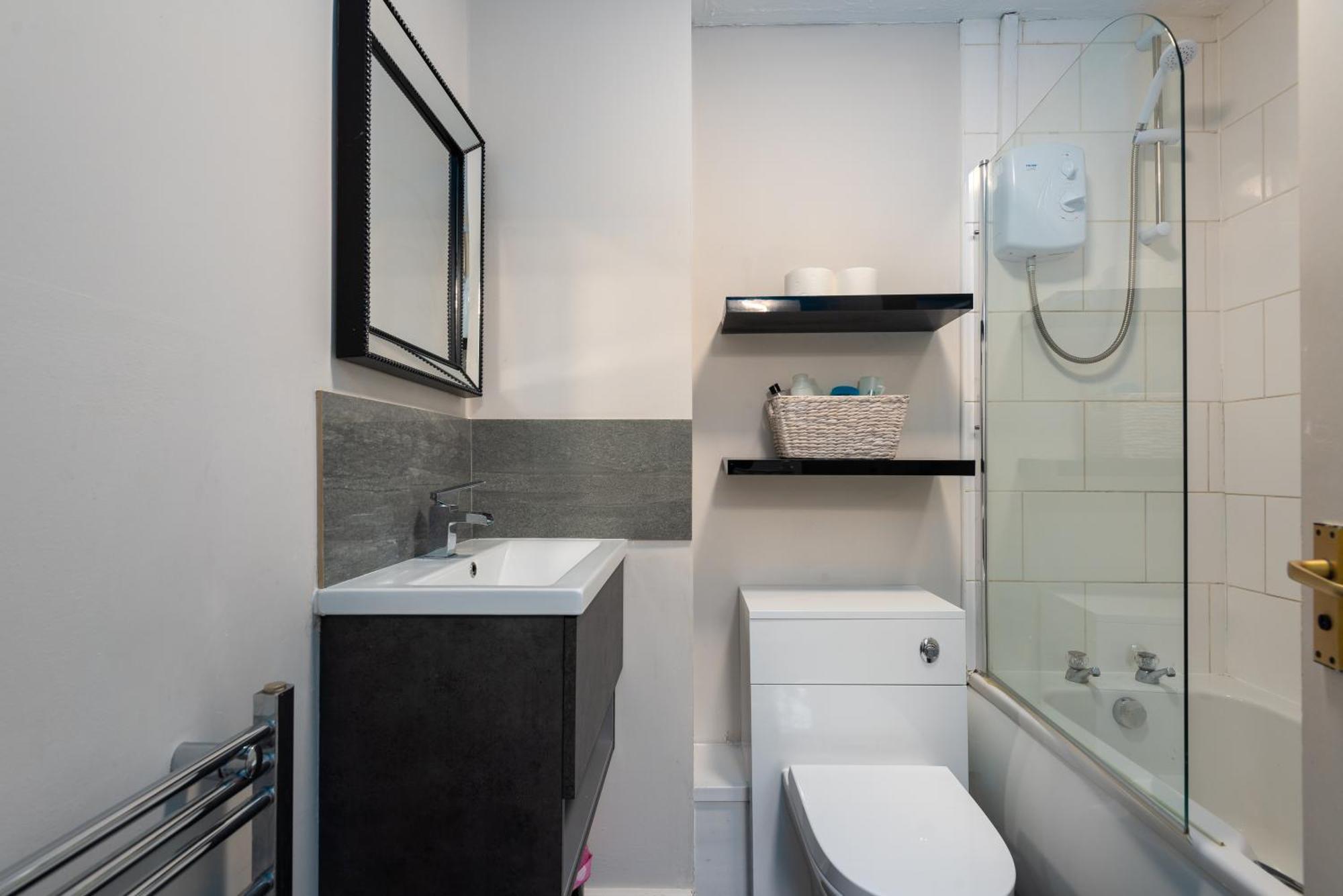 Cherry Tree Mews: Pet-friendly Self-check-in With Fast Wi-fi